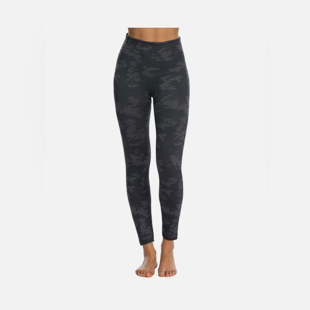 Spanx
Seamless Camo Leggings